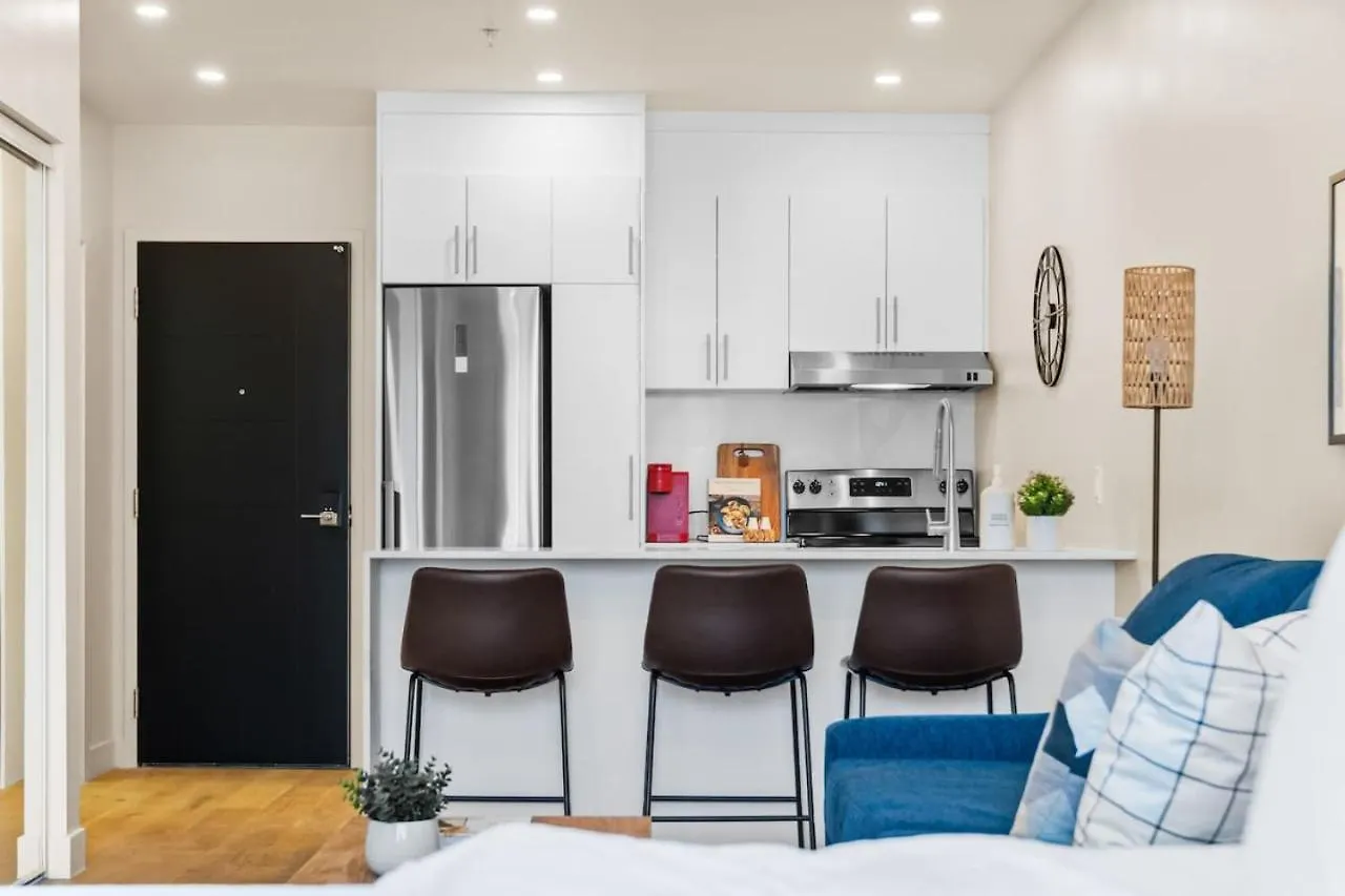Daire Luxurious Downtown Suite Montréal