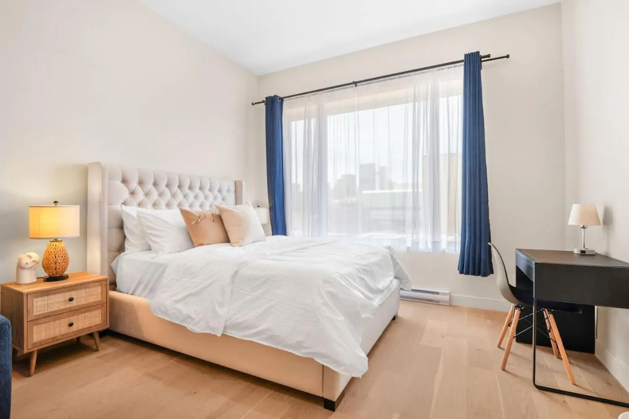 Luxurious Downtown Suite Montréal Daire
